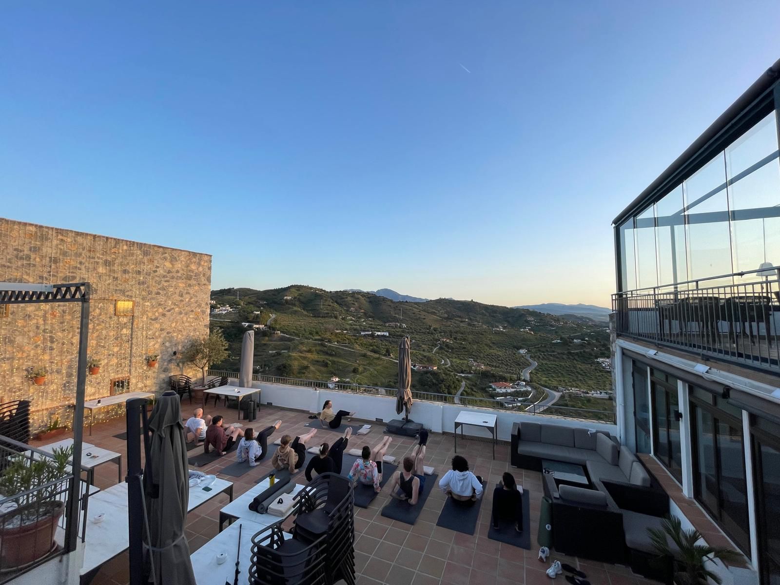 ANNA YOGA STUDIO – CASTILLO DE MONDA