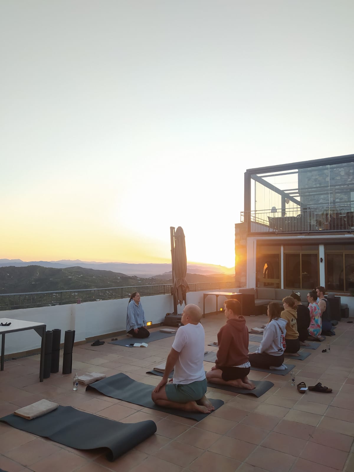 ANNA YOGA STUDIO – CASTILLO DE MONDA