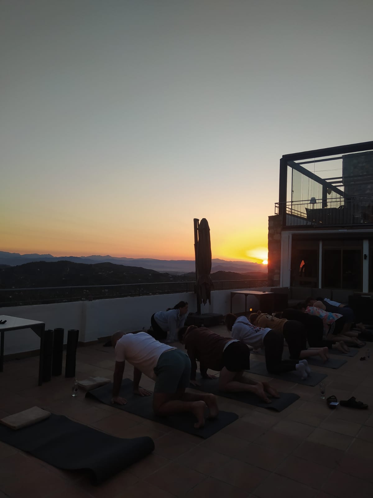 ANNA YOGA STUDIO – CASTILLO DE MONDA
