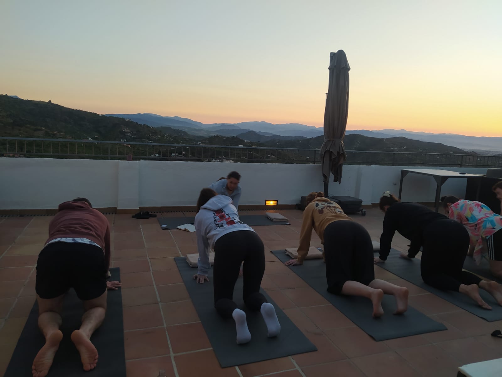 ANNA YOGA STUDIO – CASTILLO DE MONDA