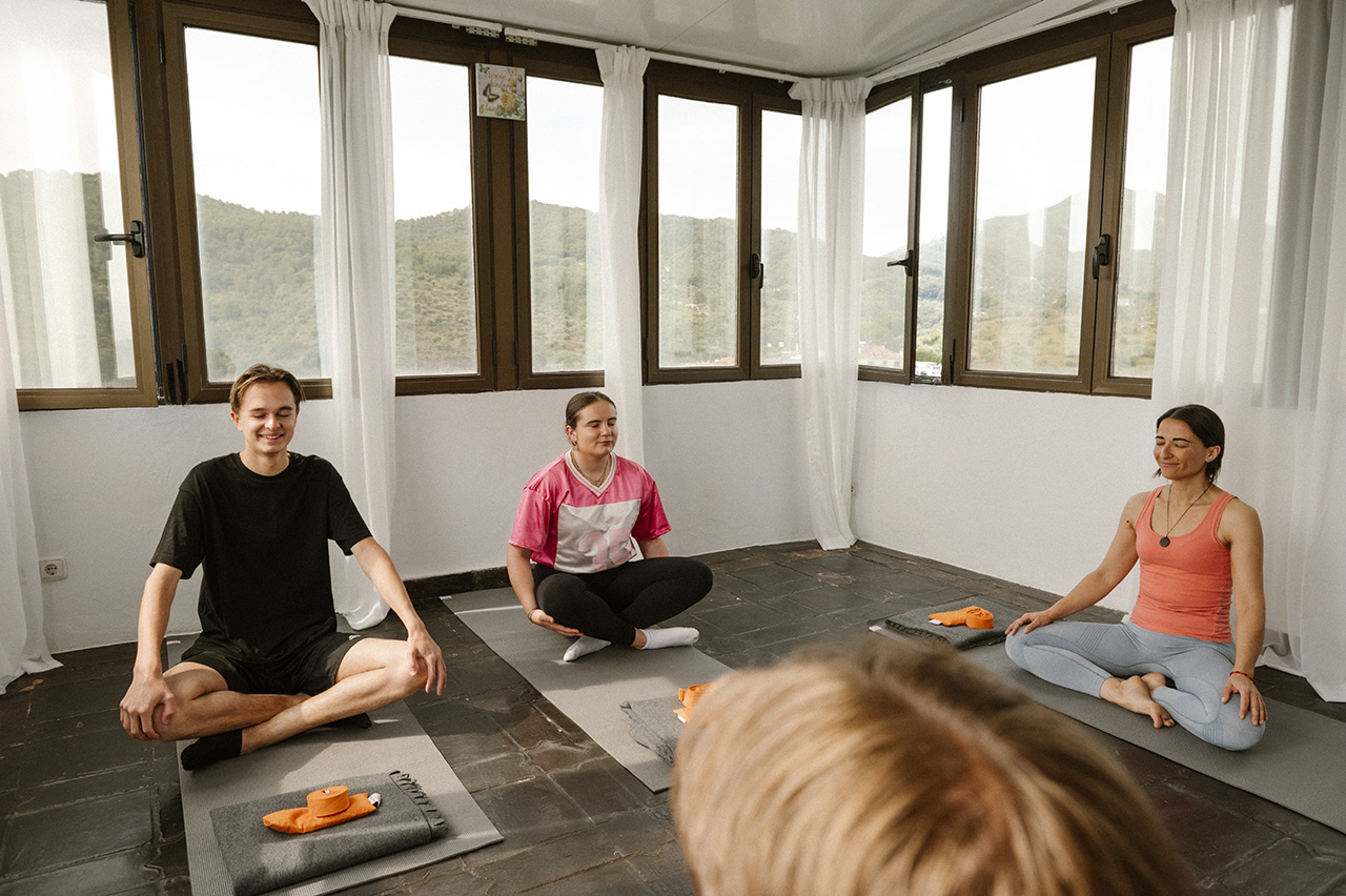 ANNA YOGA STUDIO – CASTILLO DE MONDA