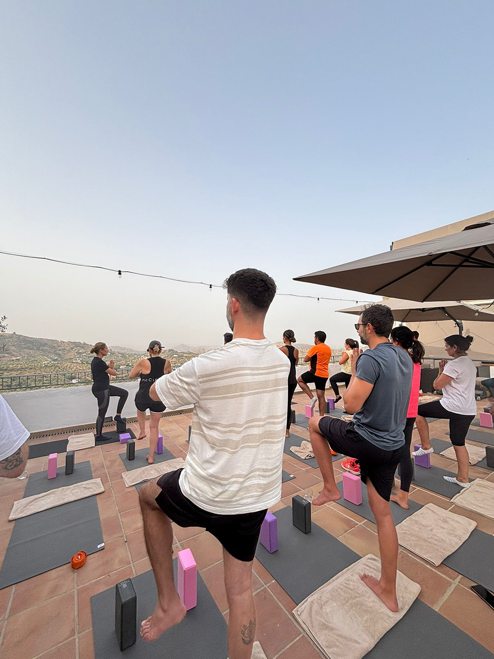 ANNA YOGA STUDIO – YOGA EN EL CASTILLO DE MONDA (30)